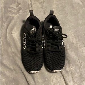 Lorna Jane size 7 shoes